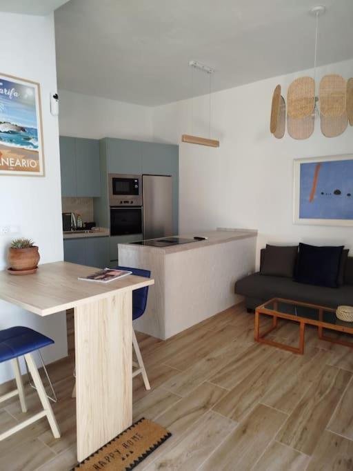 Villa Casita Junto Al Mar En El Puerto De Cabopino Marbella Exterior foto